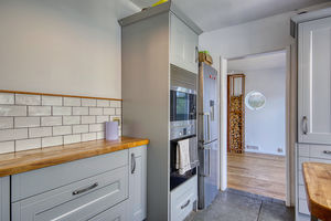 Kitchen- click for photo gallery